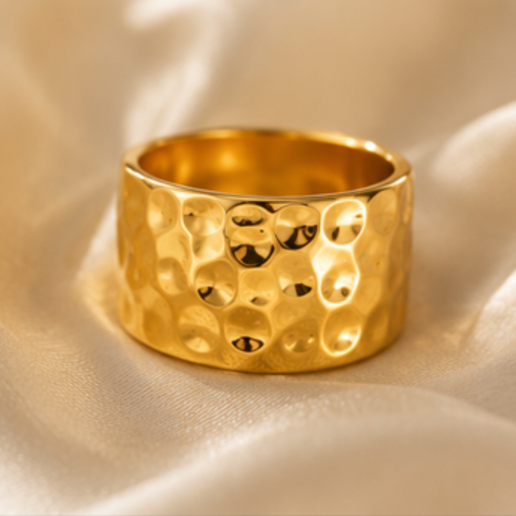The Marlow Hammered Ring